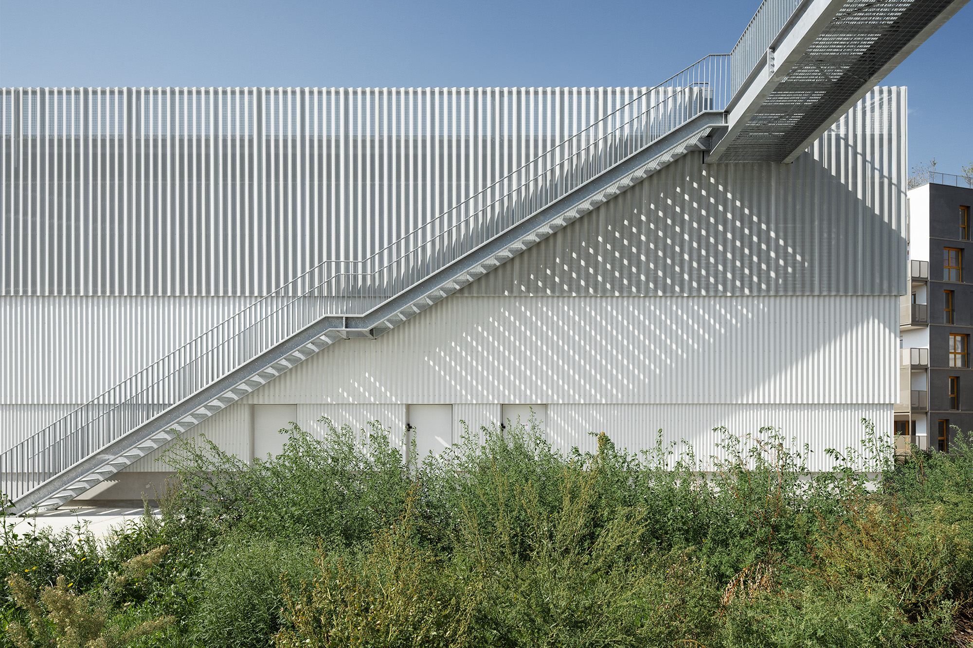 Logistic Center in the Ardoines district hotel-logistique-sogaris-18