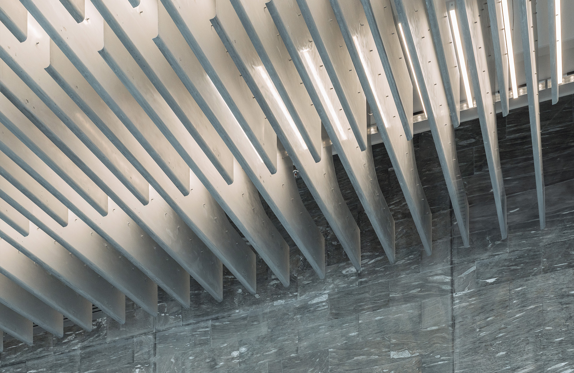 Métamorphose de la tour Ariane, Nouvelle AOM metamorphose-tour-ariane-55