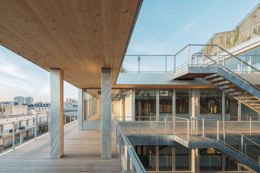 Mixed-use project with timber-frame extension, rue des Poissonniers projet-mixte-bois-poissonniers-chapeau13